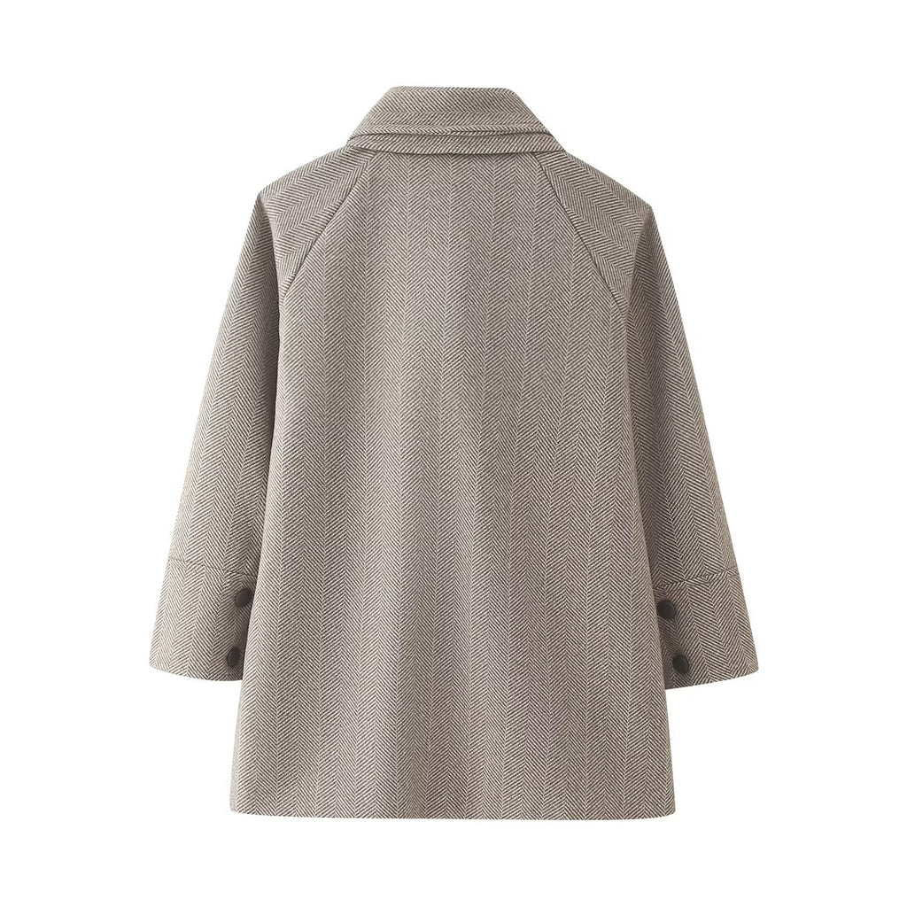 Women's clothing fashionable and simple paired with a scarf style long sleeved coat for women